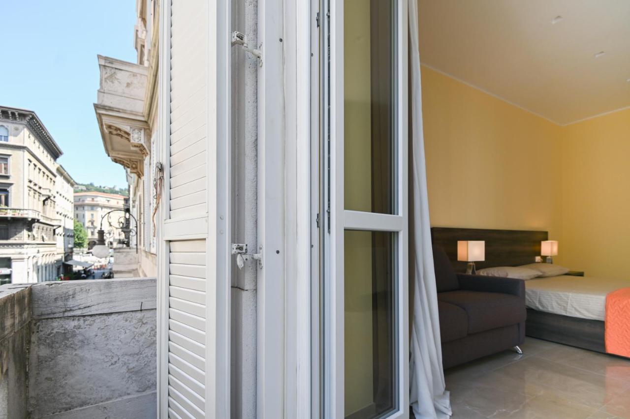 Adria Luxury Residence - Centro Trieste Exteriör bild